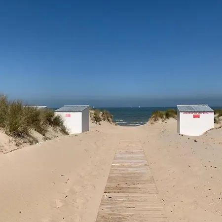 Apartment Studio In Oostduinkerke By The Beach, Cleaning Included *