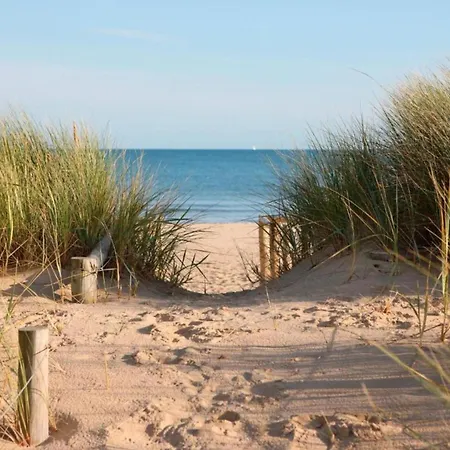Studio In Oostduinkerke By The Beach, Cleaning Included Oostduinkerke